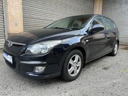 Schwarz Gebraucht 2011 Hyundai i30 Edition+ Kombi | 4.995 € (Etwas zu teuer)