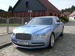 Eisblaumet. Gebraucht 2014 Bentley Flying Spur Limousine | 60.950 € (Superpreis)