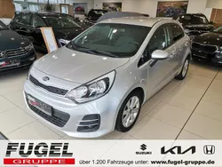 Brilliantsilber met. Gebraucht 2016 Kia Rio DREAM-TEAM Edition Limousine | 7.965 € (Fairer Preis)