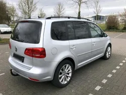 Silber Gebraucht 2011 VW Touran Van / Kleinbus | 6.500 € (Etwas zu teuer)