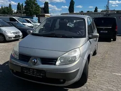 Silber Gebraucht 2005 Renault Scénic II Avantage Van / Kleinbus | 2.400 € (Fairer Preis)