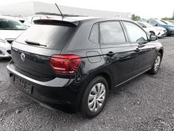 Deep black perleffekt deep black perleffekt Gebraucht 2018 VW Polo Comfortline Kleinwagen | 16.623 € (Fairer Preis)