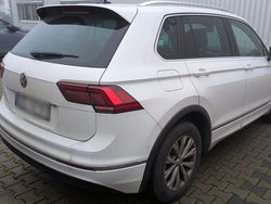 Weiß Gebraucht 2016 VW Tiguan R-line SUV | 16.850 € (Etwas zu teuer)