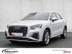 Gletscherweiß metallic Gebraucht 2024 Audi Q2 S-Line SUV | 30.881 € (Fairer Preis)