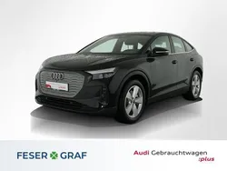 Mythosschwarz metallic Gebraucht 2022 Audi Q4 Sportback e-tron Ambiente SUV | 30.890 € (Superpreis)