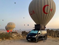 Schwarz Gebraucht 2010 VW Multivan Highline Van | 16.900 €