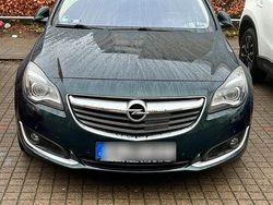 Grün Gebraucht 2015 Opel Insignia Kombi | 6.900 € (Guter Preis)