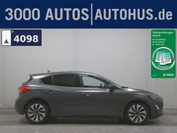 Grau Gebraucht 2020 Ford Focus Cool & Connect Limousine | 13.580 € (Superpreis)