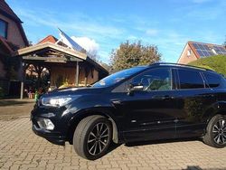 Schwarz Gebraucht 2018 Ford Kuga ST-Line SUV | 15.490 € (Guter Preis)