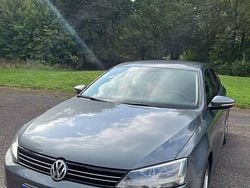 Grau Gebraucht 2012 VW Jetta Comfortline Limousine | 5.000 € (Fairer Preis)