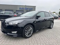 Schwarz Gebraucht 2017 Ford Focus ST-Line Limousine | 11.200 € (Guter Preis)