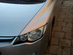 Silber Gebraucht 2008 Honda Civic Elegance Limousine | 7.000 € (Etwas zu teuer)