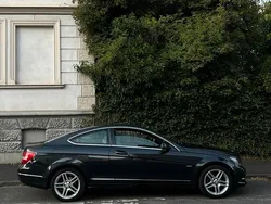 Schwarz Gebraucht 2011 Mercedes C180 Coupé | 8.400 €
