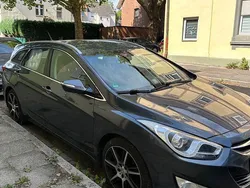 Grau Gebraucht 2014 Hyundai i40 Comfort Kombi | 5.300 € (Fairer Preis)
