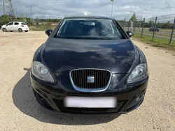 Schwarz Gebraucht 2011 Seat Leon Limousine | 3.800 € (Fairer Preis)
