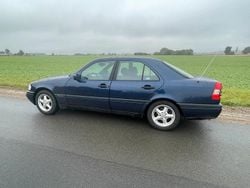 Blau Gebraucht 1997 Mercedes C230 Limousine | 2.500 € (Guter Preis)