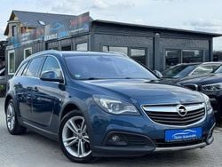 Blau Gebraucht 2016 Opel Insignia Country Tourer Kombi | 12.399 € (Etwas zu teuer)