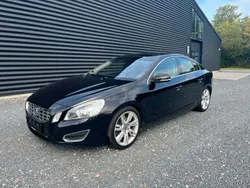 Schwarz Gebraucht 2011 Volvo S60 Summum Limousine | 8.000 €
