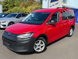 Kirschrot Gebraucht 2022 VW Caddy Maxi California Van / Kleinbus | 34.700 € (Fairer Preis)