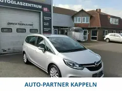 Rouge braun Gebraucht 2017 Opel Zafira Van / Kleinbus | 12.996 € (Fairer Preis)