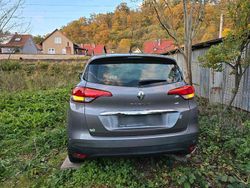 Gold Gebraucht 2017 Renault Scénic IV Van / Kleinbus | 11.999 €