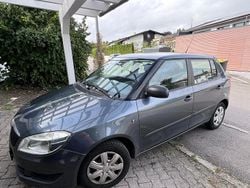 Grau Gebraucht 2010 Skoda Fabia Cool Edition Kleinwagen | 2.300 € (Guter Preis)