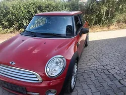 Rot Gebraucht 2010 Mini ONE Kleinwagen | 3.750 € (Fairer Preis)