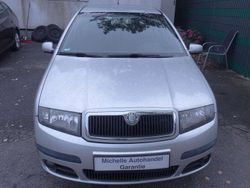 Stribrna diamantova/ Gebraucht 2005 Skoda Fabia Elegance Kleinwagen | 2.000 €
