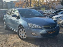 Blau Gebraucht 2010 Opel Astra Limousine | 4.290 € (Fairer Preis)