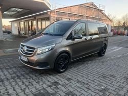 Braun Gebraucht 2018 Mercedes V250 Van / Kleinbus | 38.399 € (Superpreis)