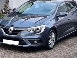 Blau Gebraucht 2016 Renault Mégane IV Experience Limousine | 8.100 €