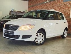 Weiß Gebraucht 2014 Skoda Fabia Active Kleinwagen | 4.250 € (Guter Preis)