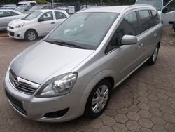 Silber Gebraucht 2010 Opel Zafira Innovation Van / Kleinbus | 4.990 € (Etwas zu teuer)