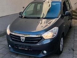 Grau Gebraucht 2012 Dacia Lodgy Van / Kleinbus | 4.000 € (Fairer Preis)
