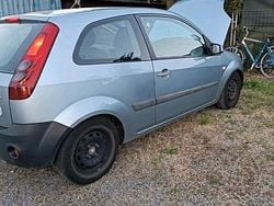 Andere farben Gebraucht 2008 Ford Fiesta Kleinwagen | 1.400 €