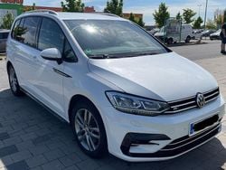 Weiß Gebraucht 2019 VW Touran R-line Van / Kleinbus | 21.400 € (Superpreis)