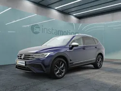 Blau Gebraucht 2024 VW Tiguan Allspace S SUV | 39.749 € (Fairer Preis)