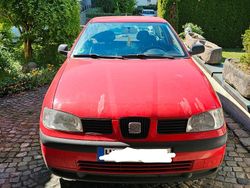 Rot Gebraucht 2000 Seat Ibiza Kleinwagen | 650 €