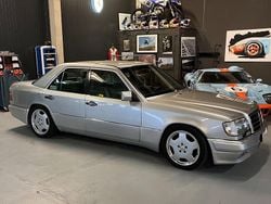 Silber Gebraucht 1994 Mercedes E420 Limousine | 35.555 €