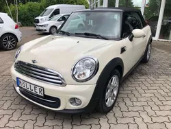 Weiß Gebraucht 2014 Mini Cooper Cabriolet Cabrio | 11.750 € (Fairer Preis)