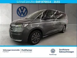 Indiumgrau metallic Gebraucht 2024 VW T7 Style Van | 58.980 € (Teuer)