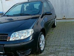Schwarz Gebraucht 2004 Fiat Punto Kleinwagen | 2.000 € (Teuer)