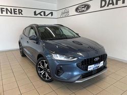 Chromablau metallic Gebraucht 2024 Ford Focus Active X Limousine | 24.980 € (Guter Preis)