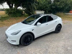 Weiß Gebraucht 2022 Tesla Model Y Long Range SUV | 35.000 € (Fairer Preis)