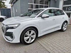 Gletscherweiß metallic Gebraucht 2023 Audi Q4 e-tron S-Line SUV | 39.950 € (Guter Preis)