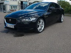 Schwarz Gebraucht 2016 Jaguar XE Prestige Limousine | 15.999 € (Fairer Preis)