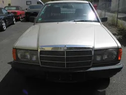 Beige Gebraucht 1986 Mercedes 190 Limousine | 2.700 €