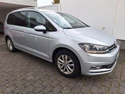 Silber Gebraucht 2016 VW Touran Comfortline Van / Kleinbus | 13.699 € (Guter Preis)