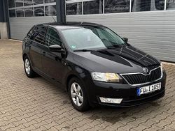Schwarz Gebraucht 2014 Skoda Rapid Limousine | 6.000 € (Etwas zu teuer)