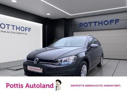 Grau Gebraucht 2018 VW Golf VII Trendline Kombi | 13.221 € (Guter Preis)